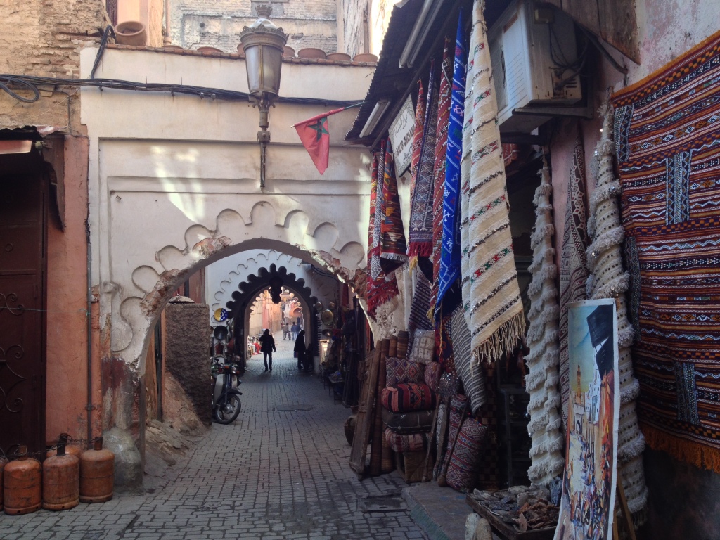 Teppichhändler in den Gassen von Medina