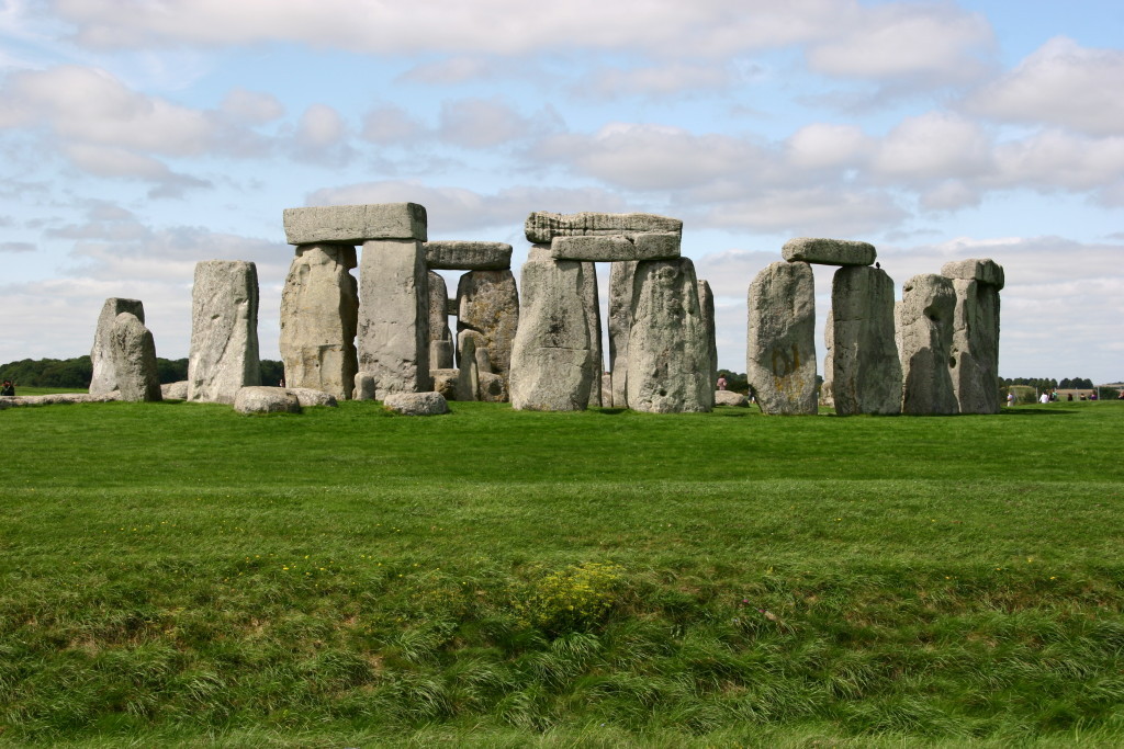 Stonehenge - Rätsel ringen sich um den Steinkreis etwa 13 Kilometer nördlich von Salisbury