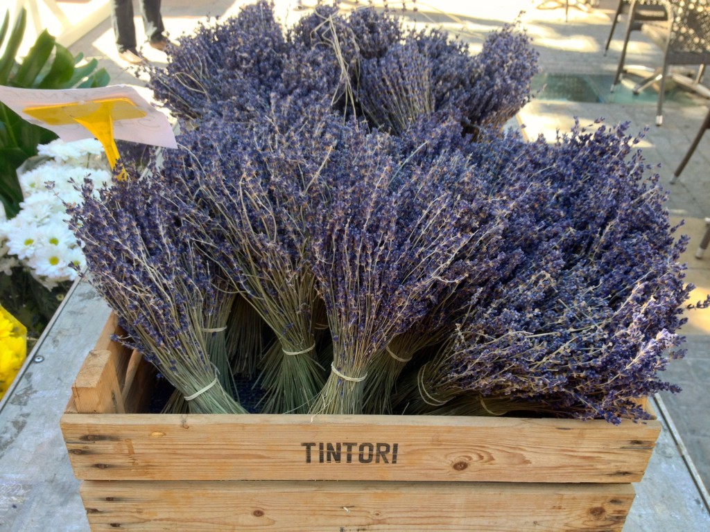 Lavendel auf dem Markt in Orange