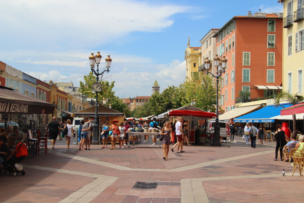 Cours Saleya - Marktplatz von Nizza