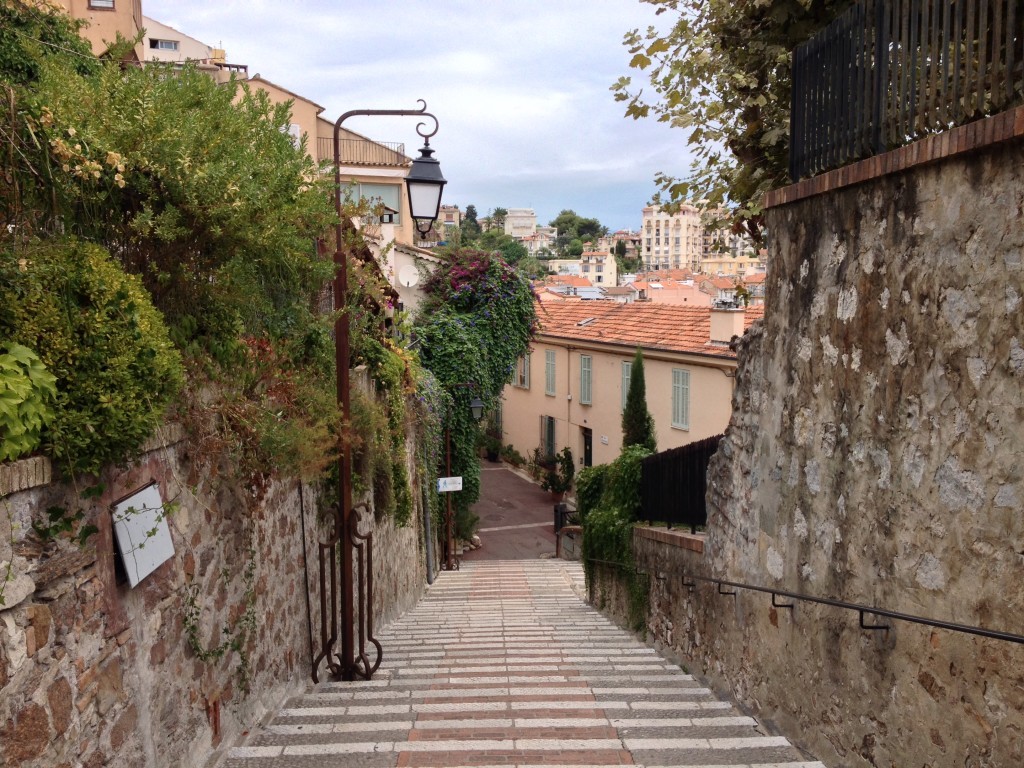 Le Suquet - Treppe von der Burg zur Altstadt von Cannes