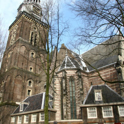 Die Zuiderkerk in Amsterdam war die erste für Protestanten erbaute Kirche in den Niederlanden.