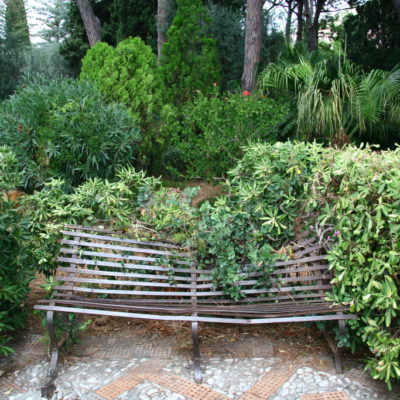 Giardini della Villa Communale - Da war wohl jemand zu schwer...