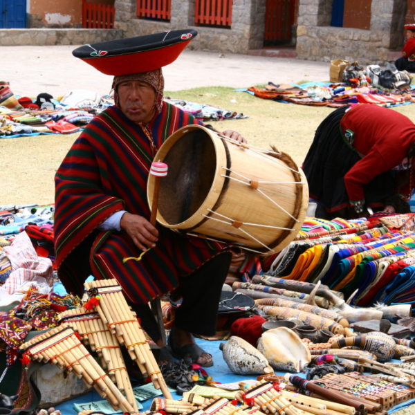 Chinchero - Quecha-Indianer mit Trommel und Panflöten