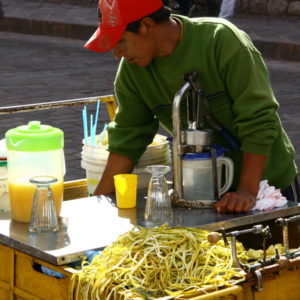 Getränkestand in Cusco - Frischer Papayasaft