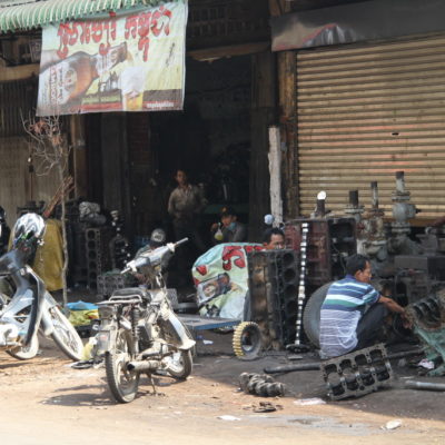 Autowerkstatt in Phnom Penh