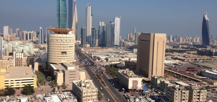 Kuwait City – Wolkenkratzer in der Wüste