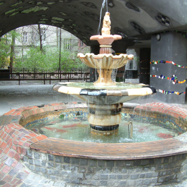 Hundertwasserbrunnen